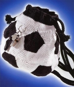 Вязаный рюкзак футбольный мяч